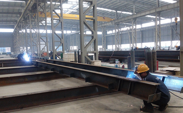 Construction steel structure welding machine